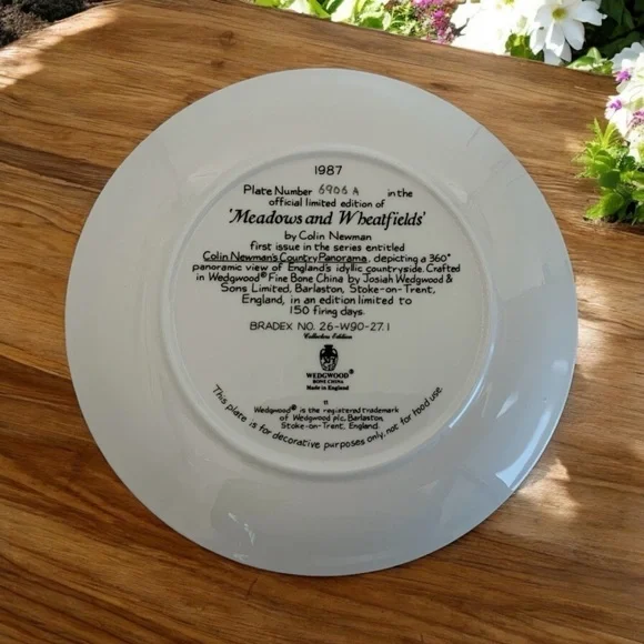 Vintage 1987 Wedgwood Meadows and Wheatfields Limited Edition Collectible Plate - Picture 7 of 10